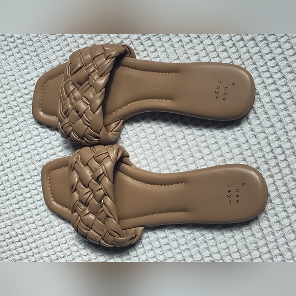 A New Day Women's Tan Braided Slide Sandals | Size 9.5 - Picture 5 of 6